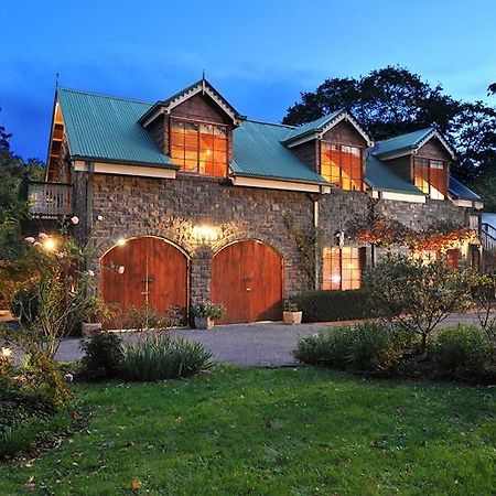 Mary Cards Coach House Bed & Breakfast Olinda Exterior photo